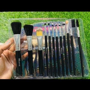 MORPHE Makeup Brushes